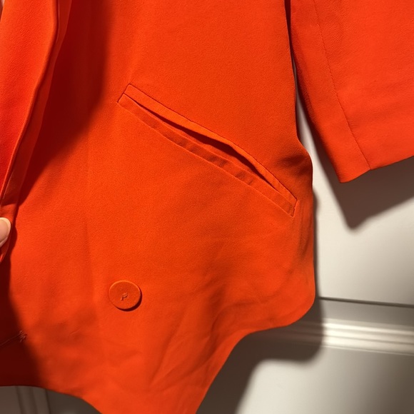 Vero Moda Flowy Orange Blazer - Picture 3 of 3